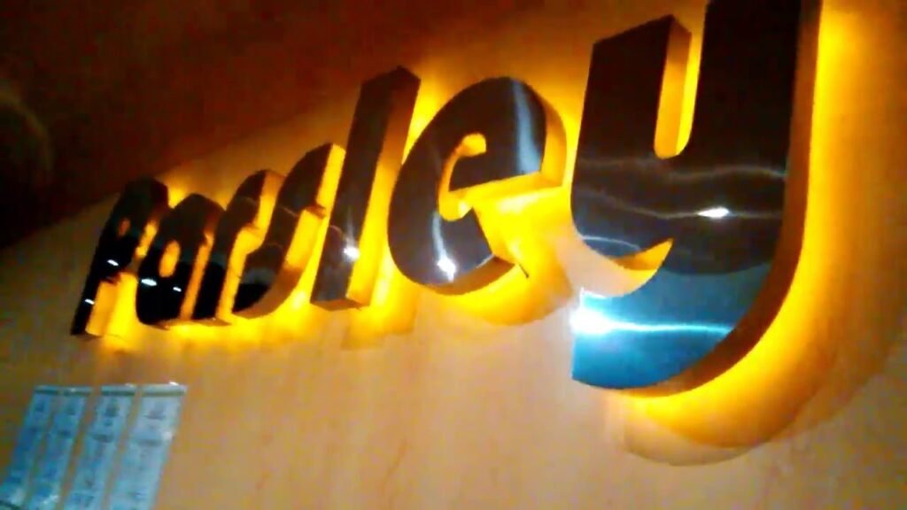 harga neon box huruf timbul