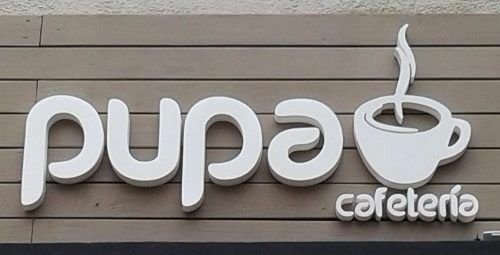 papan nama huruf timbul